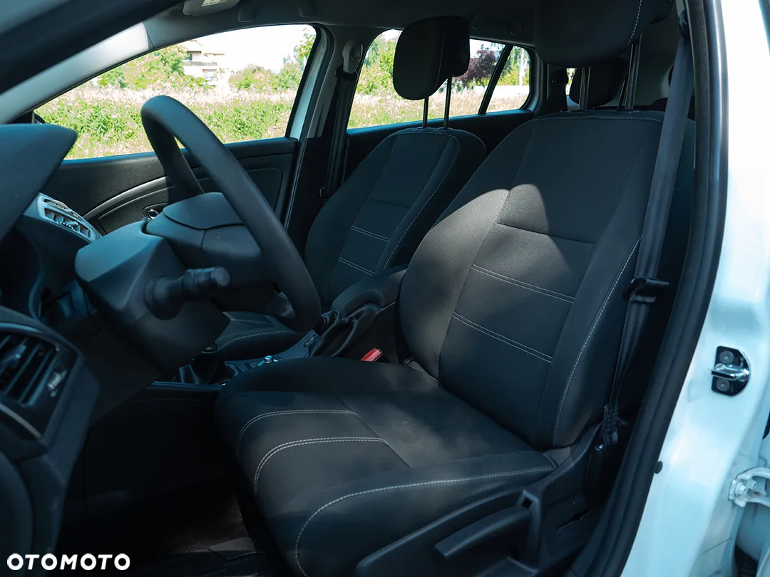 Renault Megane Grandtour ENERGY TCe 115 Start & Stop Authentique - 14