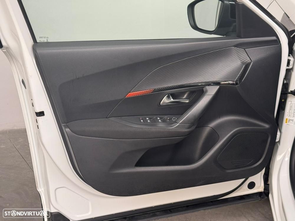 Peugeot 2008 PureTech 100 Active - 24