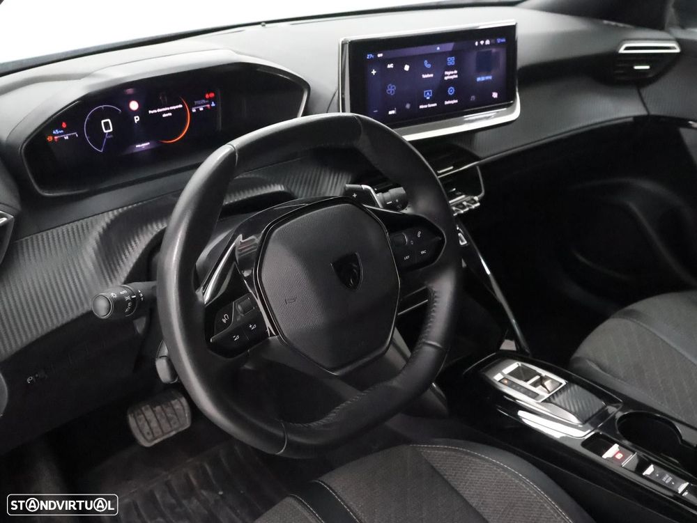 Peugeot 2008 1.2 PureTech Allure Pack EAT8 - 13