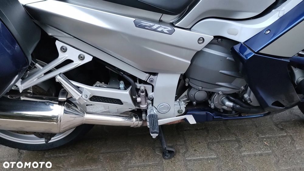 Yamaha FJR - 8