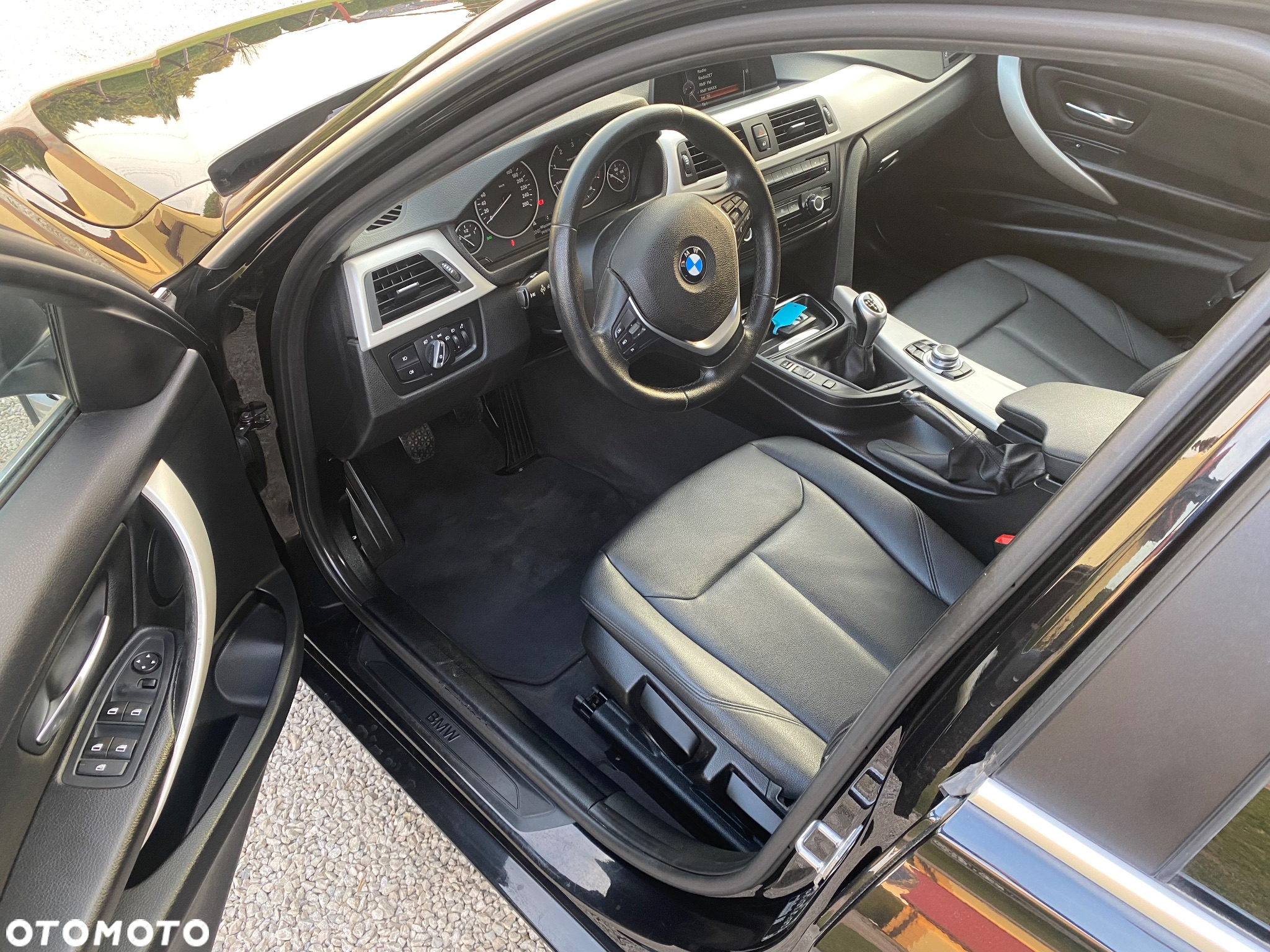 BMW Seria 3 318d Touring - 8