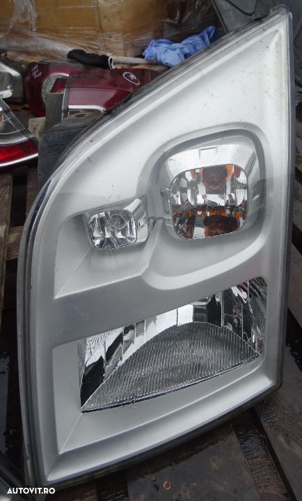 Far stanga Ford Transit din 2008 volan pe stanga - 1