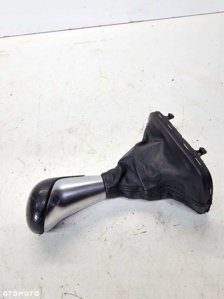 MIESZEK GAŁKA ZMIANY BIEGÓW AUTOMAT DSG AUDI A3 8P 8P2713139Q UK - 2