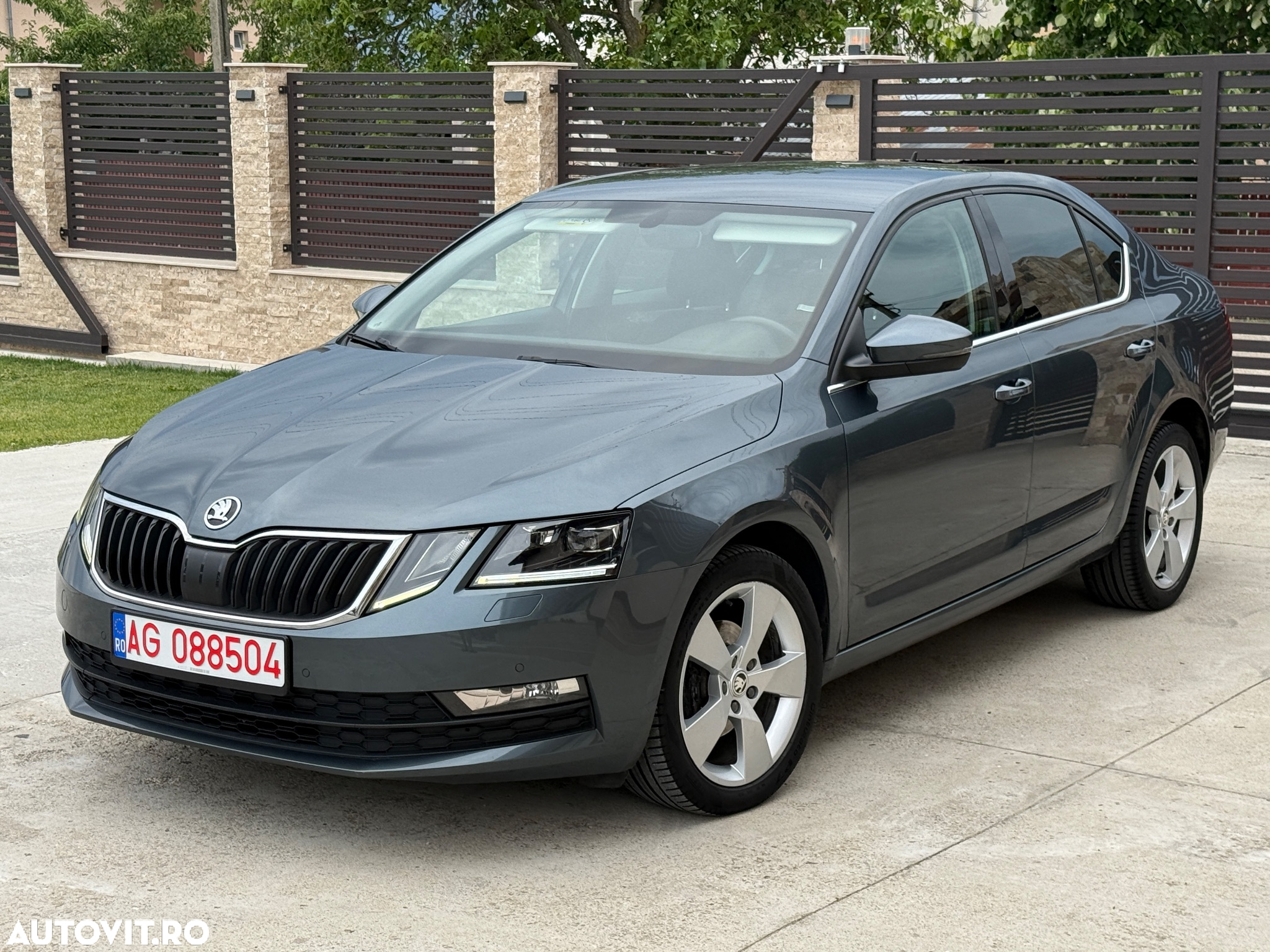 Skoda Octavia - 2