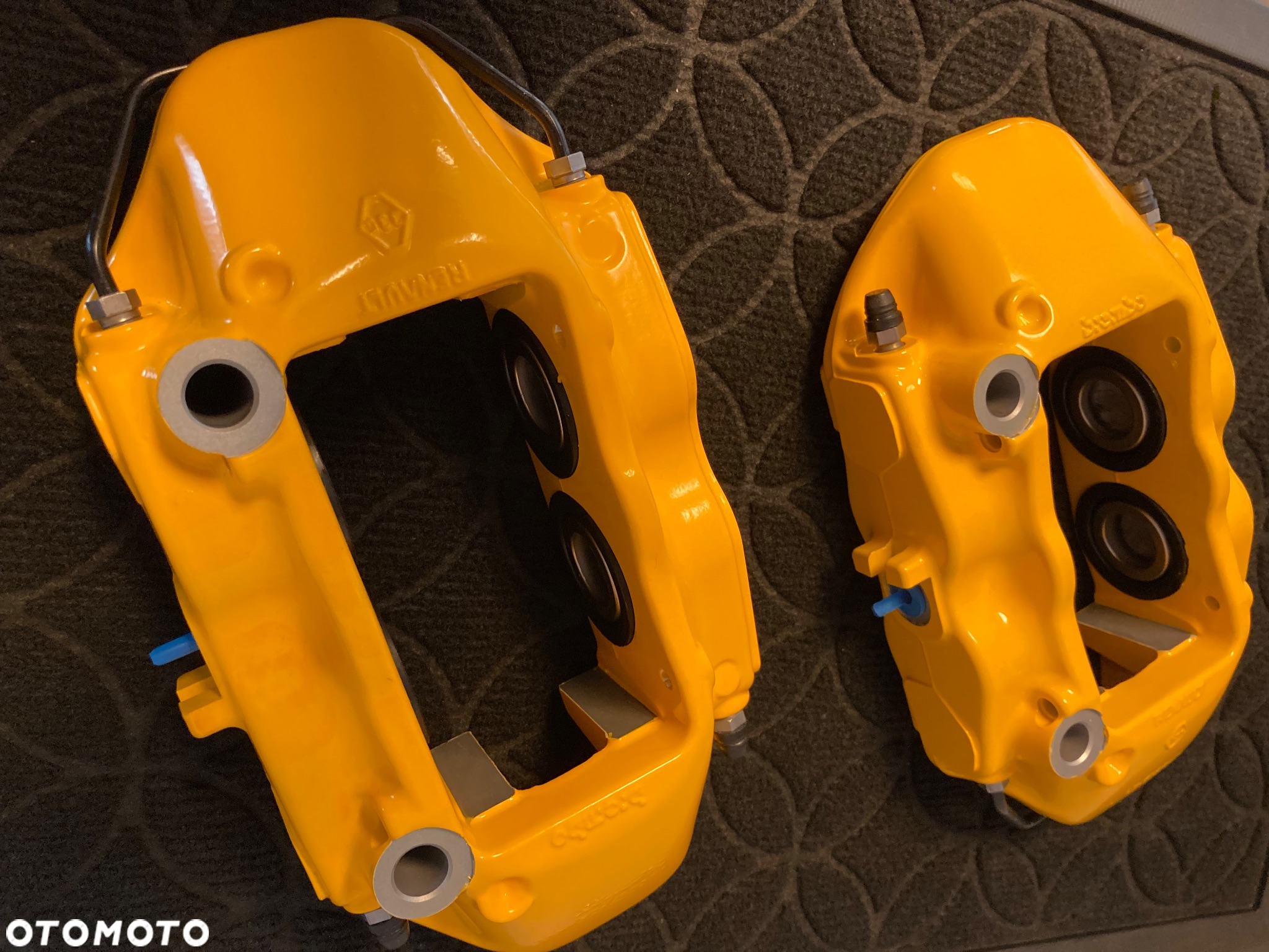 Zaciski hamulcowe przód RENAULT MEGANE RS IV, regeneracja / lakierowanie - 8