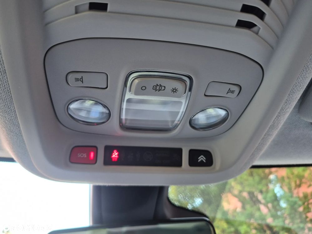 Citroën C3 Aircross 1.2 PureTech GPF Shine S&S EAT6 - 32