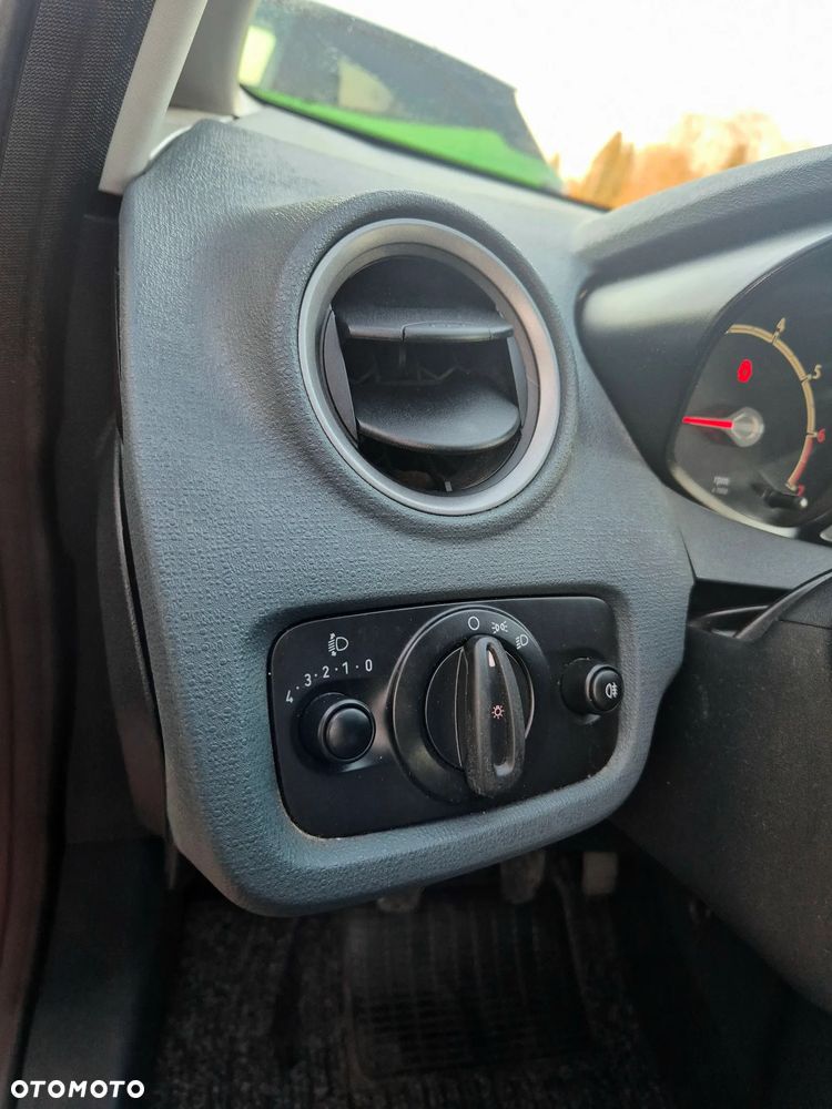 Ford Fiesta 1.25 Celebration - 37