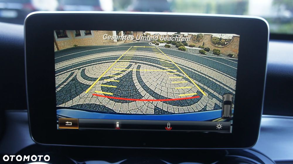 Mercedes-Benz Klasa C 200 9G-TRONIC AMG Line - 25