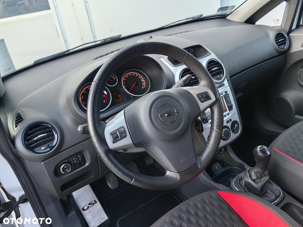 Opel Corsa 1.6T GSI - 12