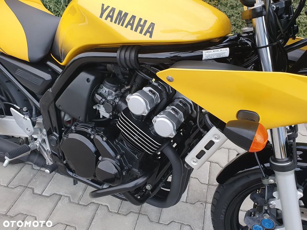 Yamaha FZS - 3
