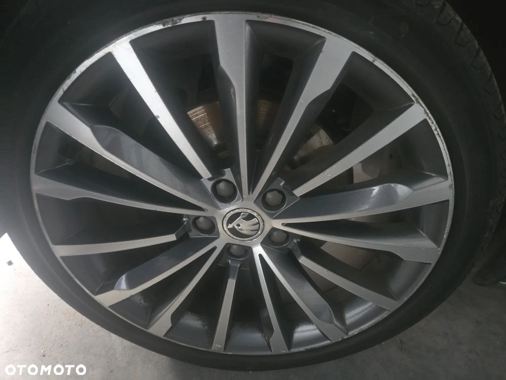 ALUFELGI 19" 5x112 ET44 8" - 3