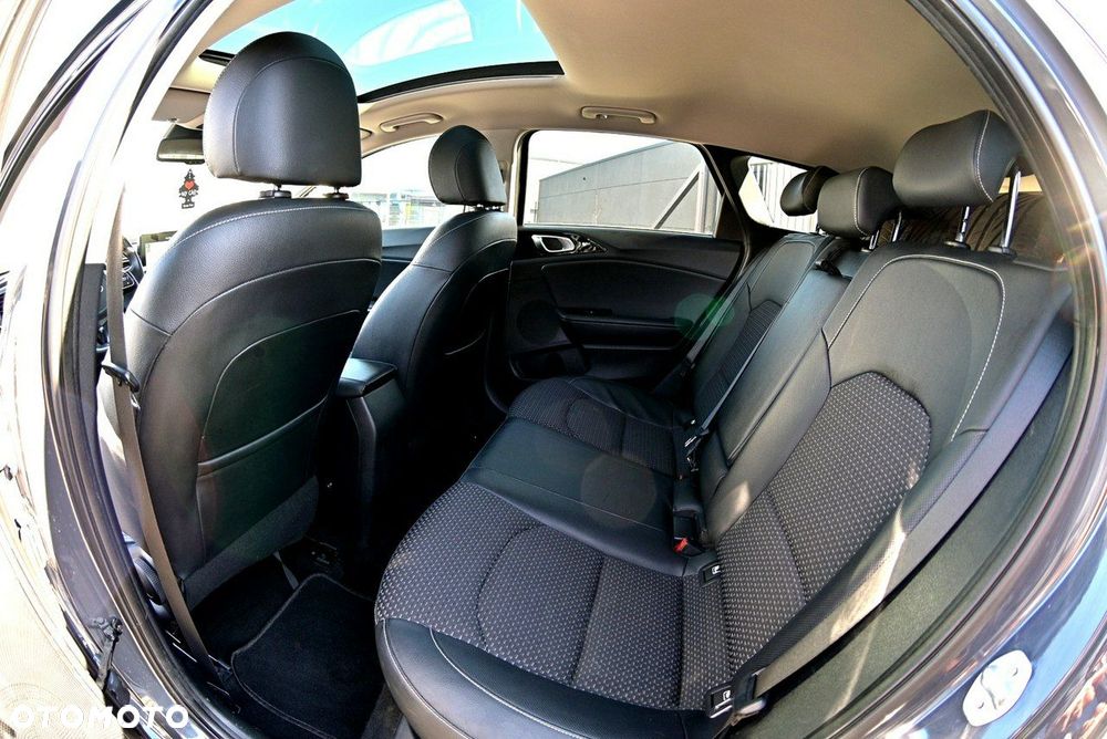 Kia Ceed 1.6 CRDi Edition 7 - 8