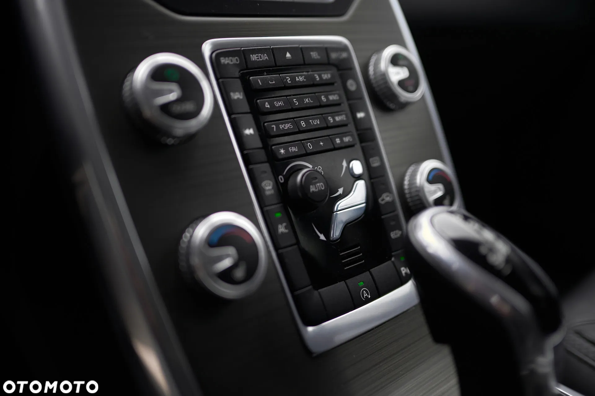Volvo XC 70 D4 Geartronic Summum - 23