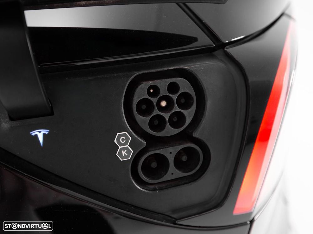 Tesla Model Y Long Range Tração Integral - 15