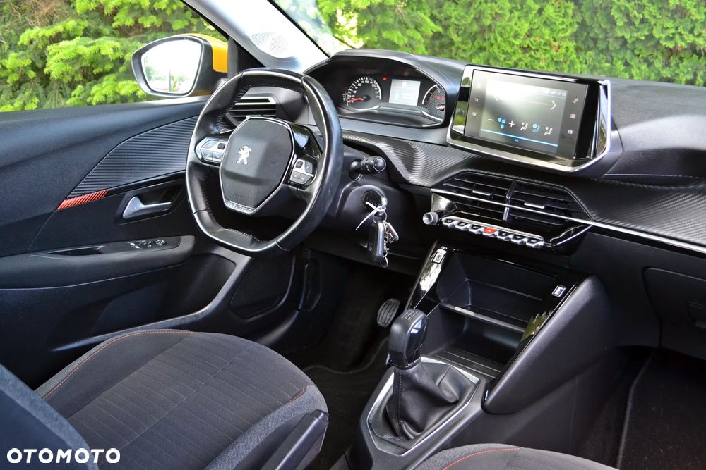 Peugeot 208 - 20