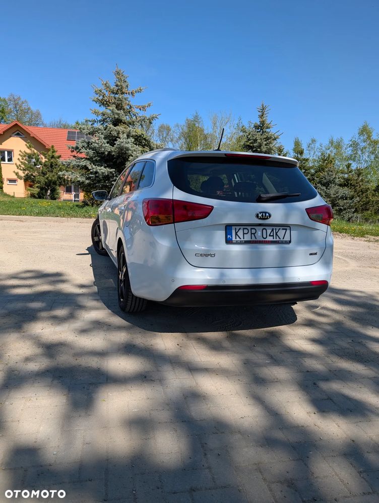 Kia Ceed - 15