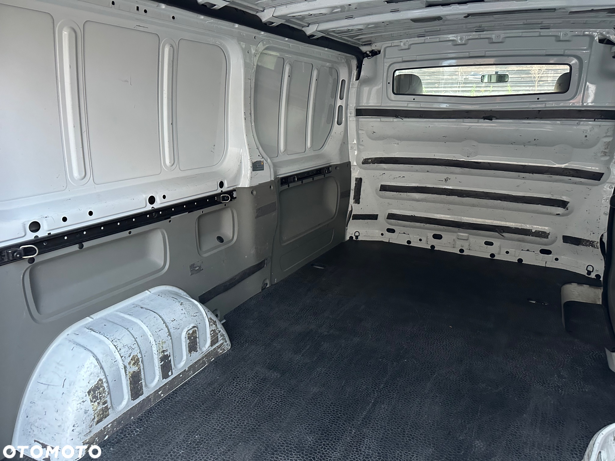 Opel VIVARO - 9