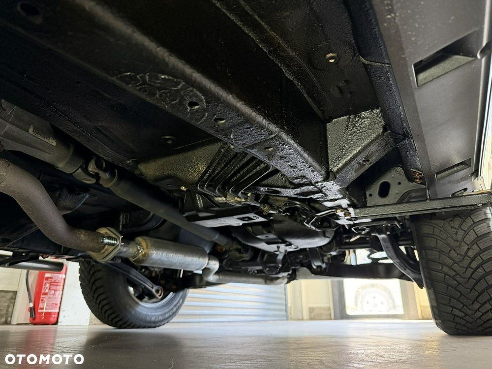 Suzuki Grand Vitara - 38