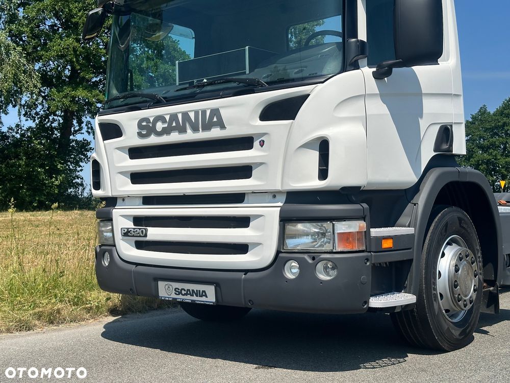 Scania P320 6x2 cala na Poduszce Dzienna Rama Beczka Laweta - 10