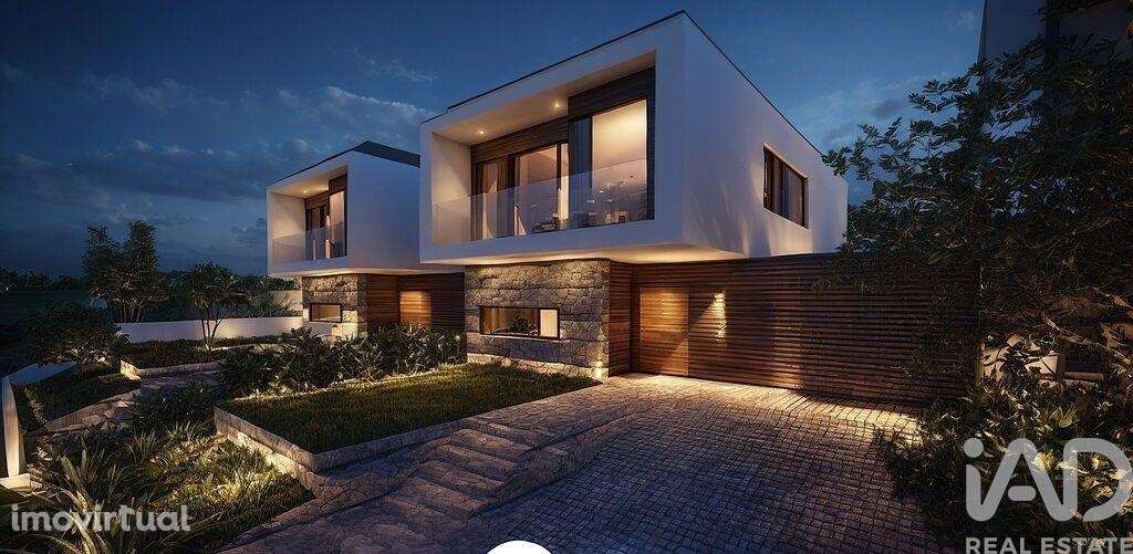 Casa / Villa T3 em Vila Boa de Quires e Maureles de 120,00 m2 - Grande imagem: 2/3