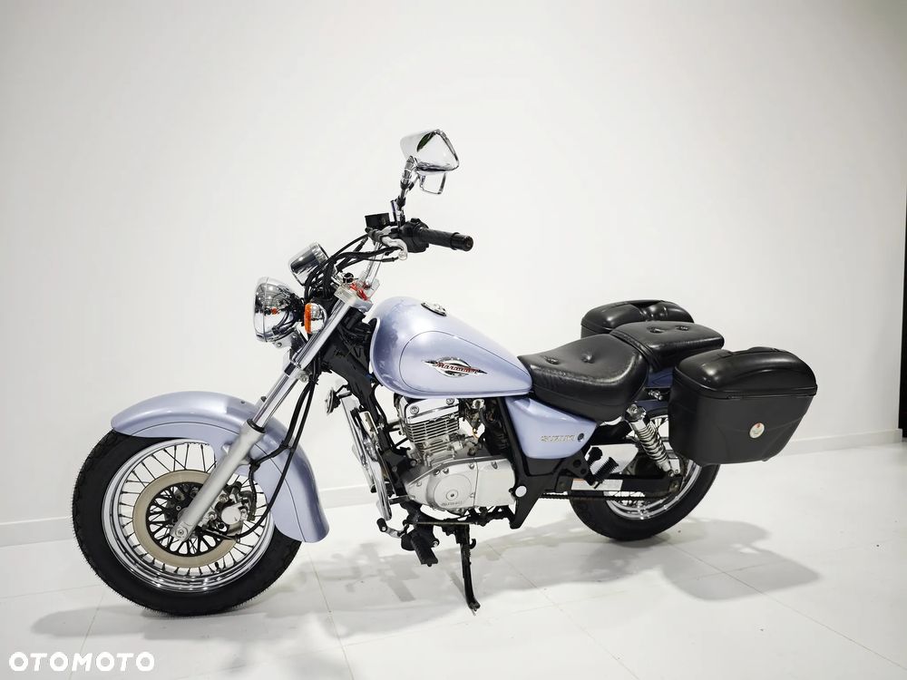 Suzuki Marauder - 4