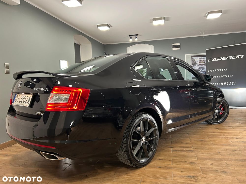 Skoda Octavia 2.0 TDI RS DSG - 27