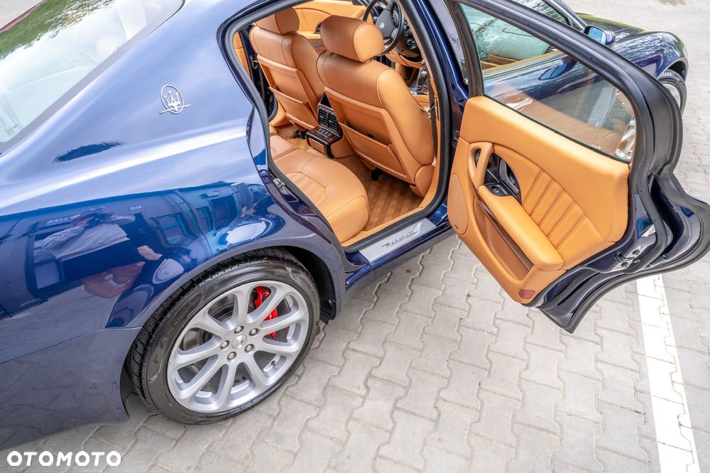 Maserati Quattroporte - 7