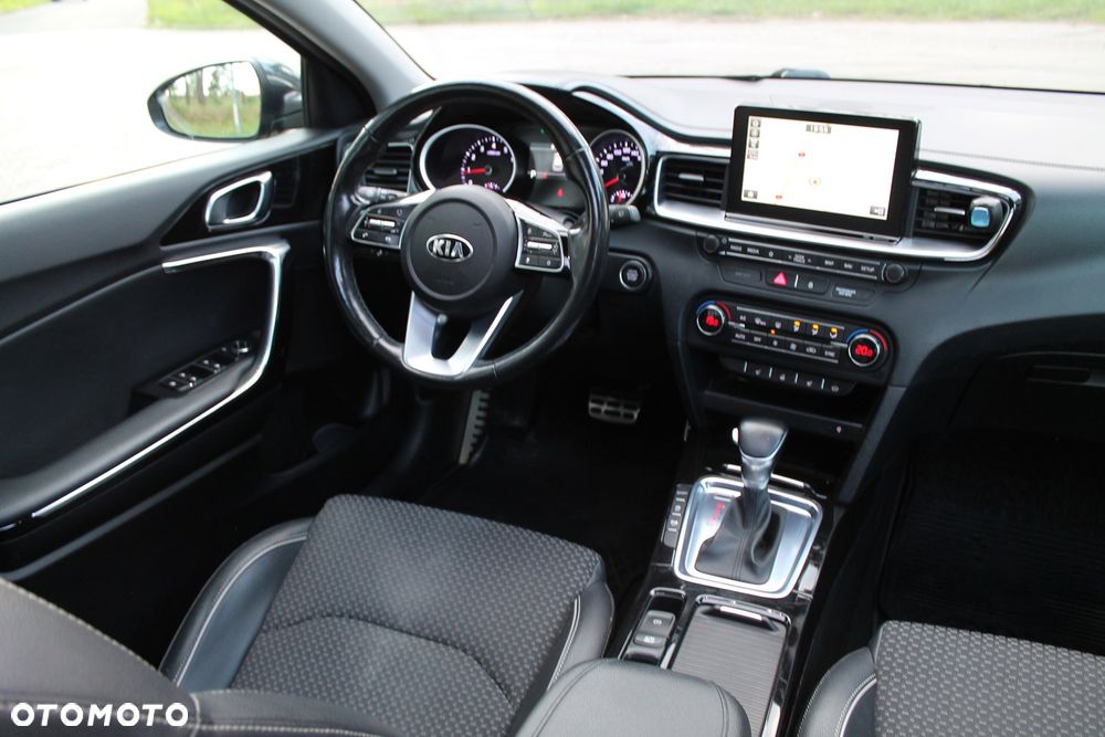 Kia Ceed 1.4 T-GDI L Business Line DCT - 24