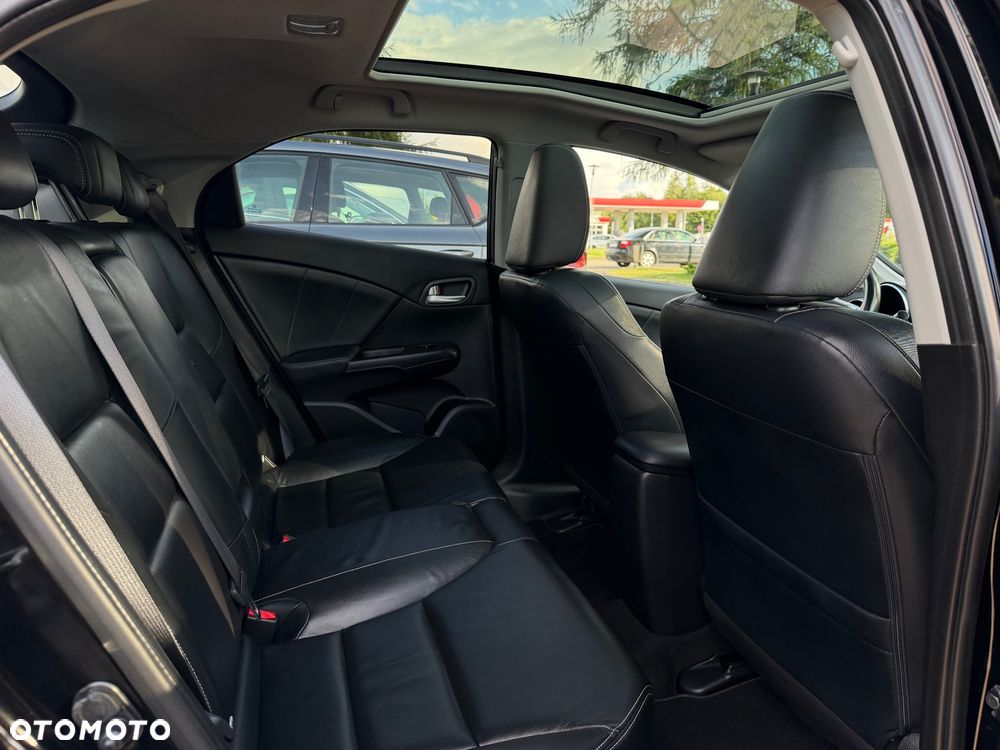 Honda Civic 1.8 Executive NAVI - 6