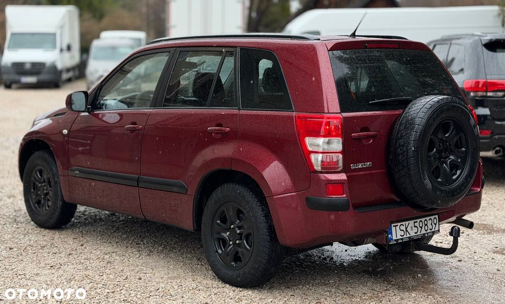 Suzuki Grand Vitara 2.0 Comfort + - 3