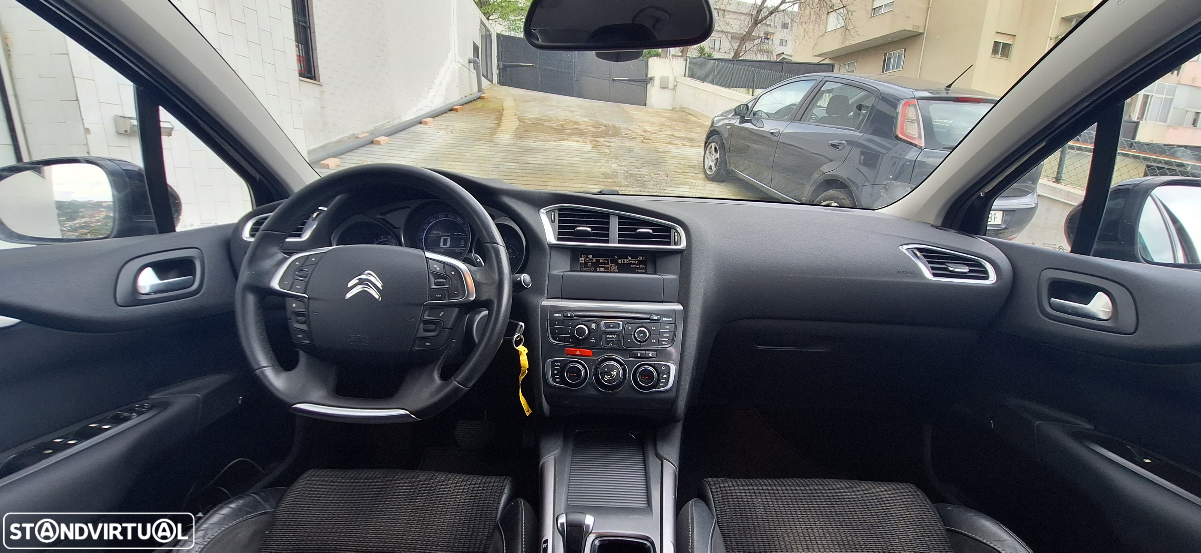 Citroën C4 1.6 e-HDi Exclusive CMP6 - 18