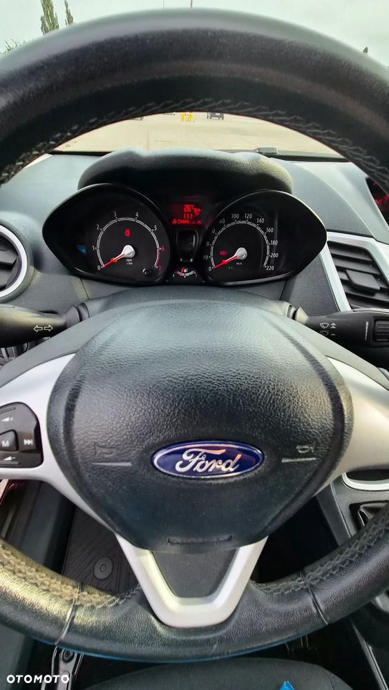 Ford Fiesta 1.25 Ambiente EU5 - 10