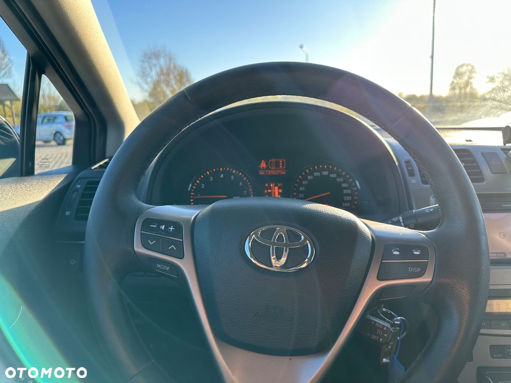 Toyota Avensis 1.8 Premium - 7