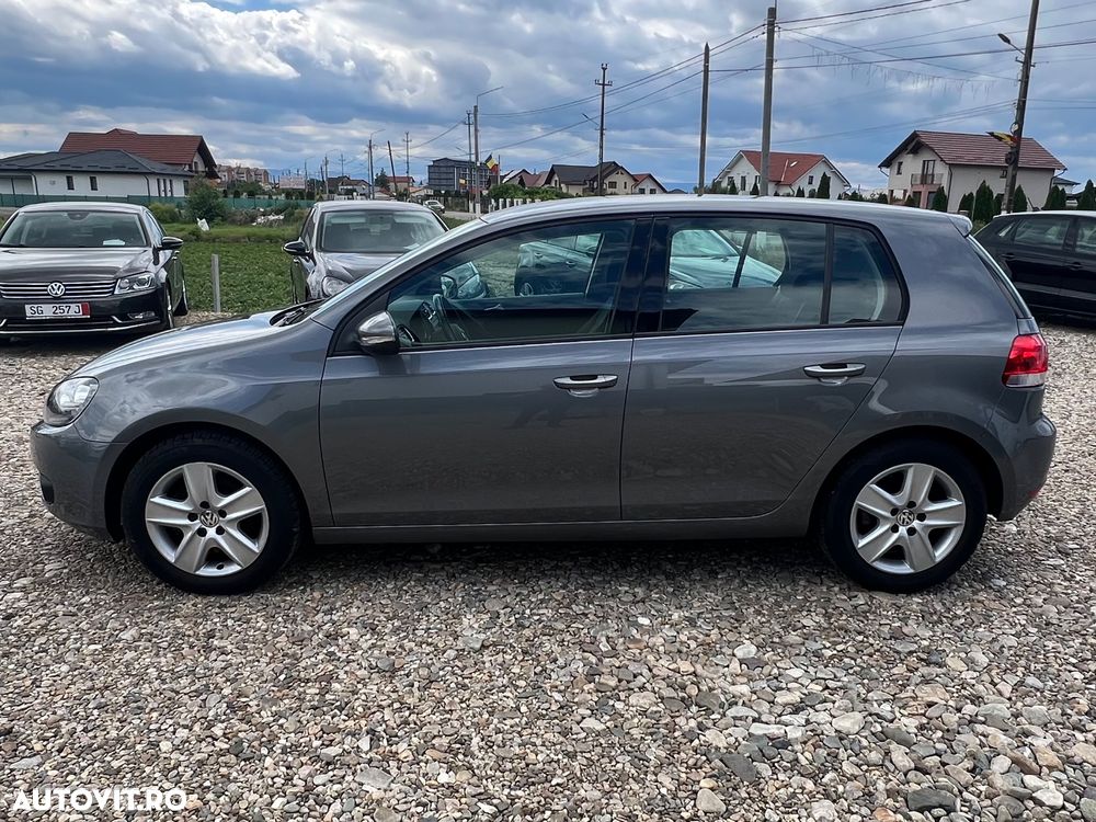 Volkswagen Golf 1.6 Comfortline - 12