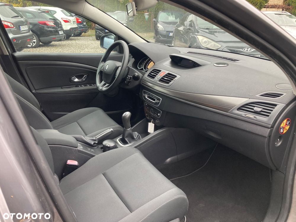 Renault Megane 1.6 16V 100 Authentique - 11