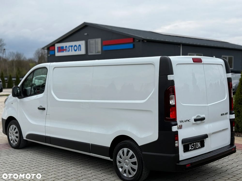 Renault Traffic - 10
