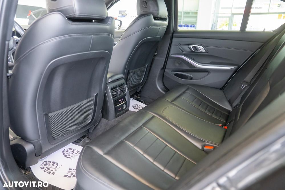 BMW Seria 3 320d xDrive Aut. Edition M Sport Shadow - 23