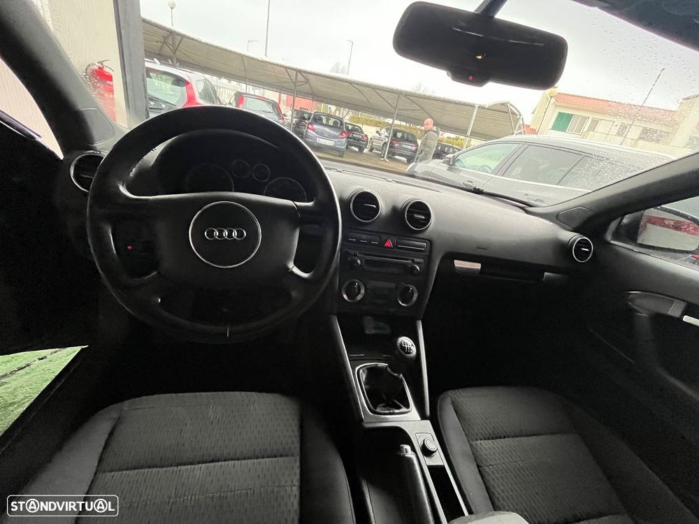 Audi A3 2.0 TDI Attraction - 9