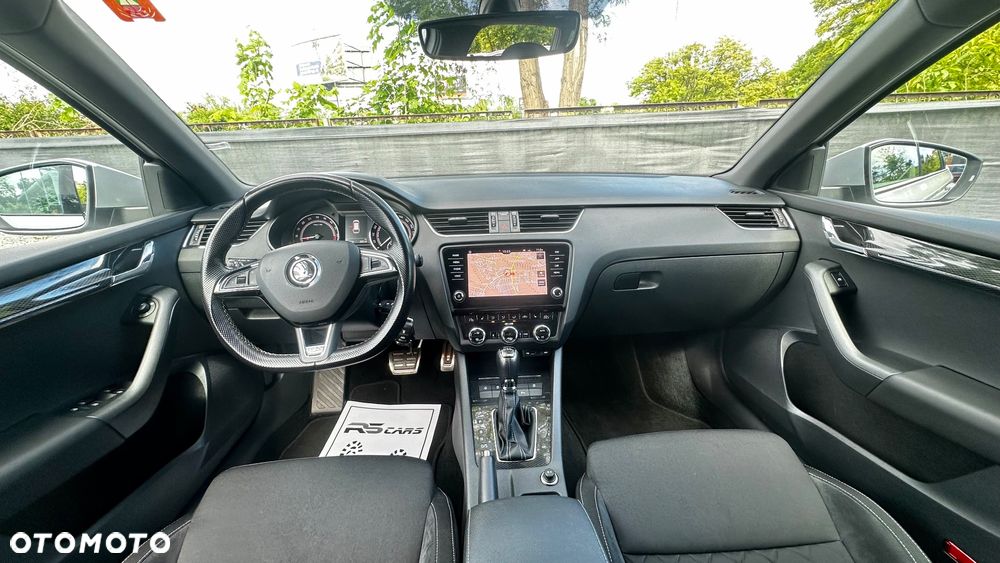 Skoda Octavia 2.0 TDI DSG RS - 18
