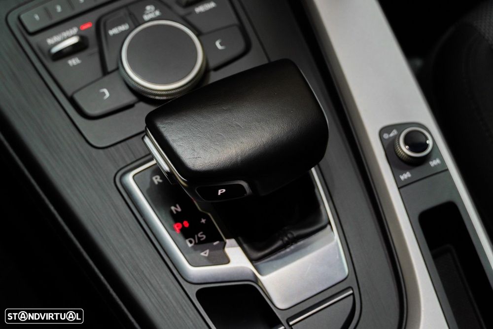 Audi A4 Avant 35 TDI S tronic - 25