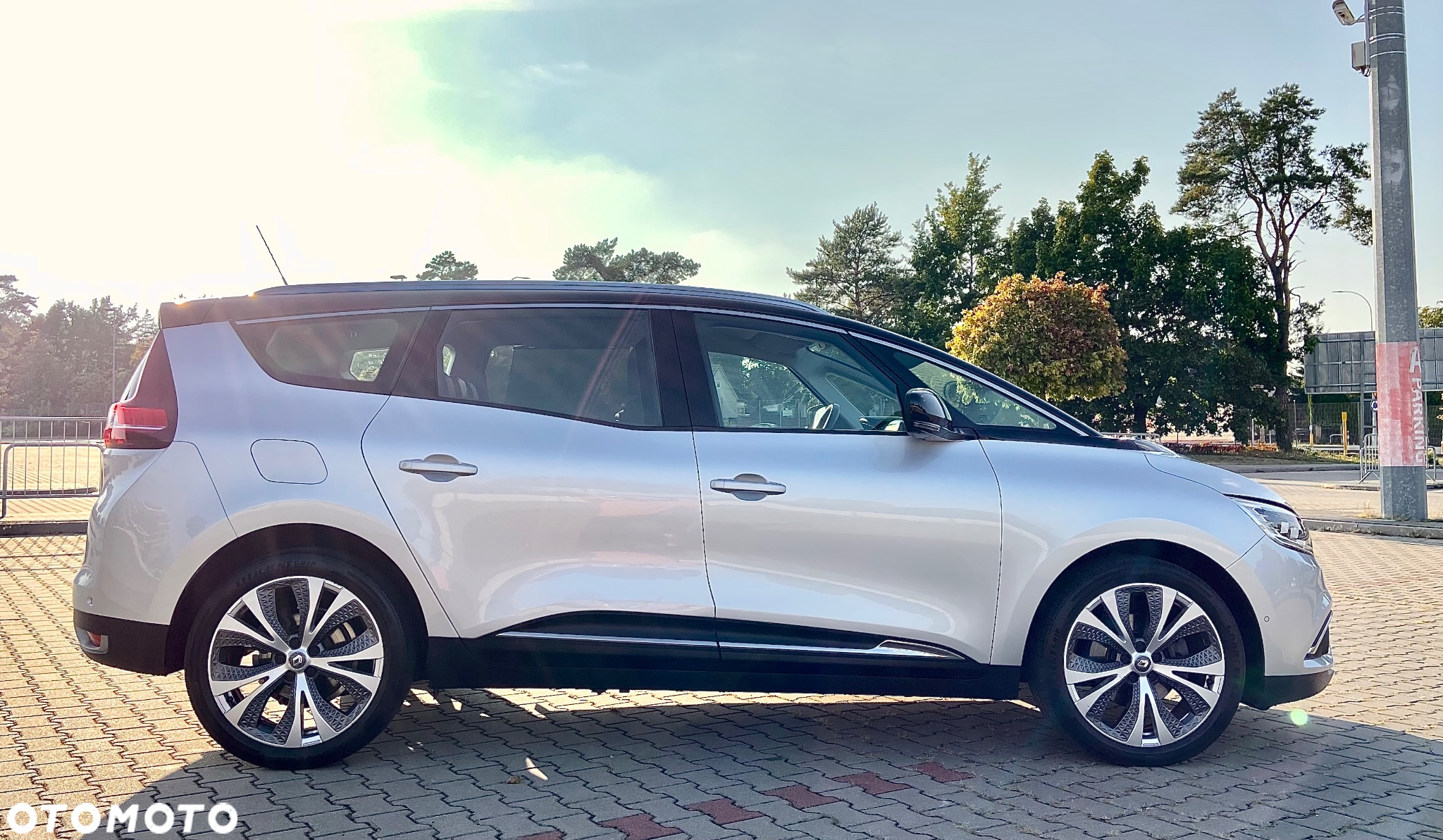 Renault Grand Scenic TCe 160 GPF EDC BOSE EDITION - 3