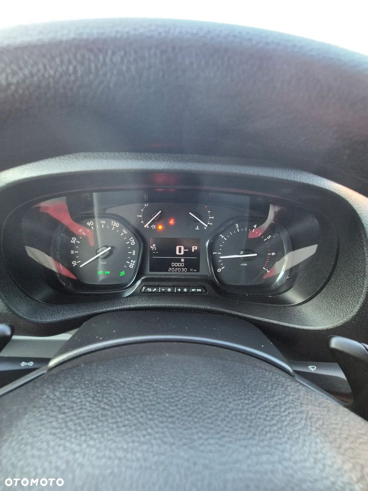 Peugeot Expert 2.0HDI 2018r L2 Long 180koni EAT6 klimatronik Ledy Blis 100%Bezwypadek SerwisASO SUPER STAN Alufelgi 17'' Wersja PREMIUM - 17