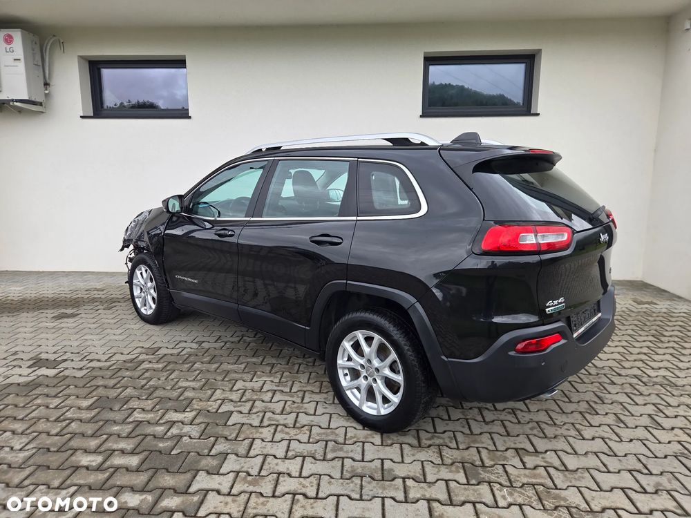 Jeep Cherokee - 20