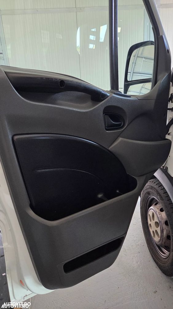 Iveco Daily 35S13, 7 locuri, platforma cu obloane , AC - 10