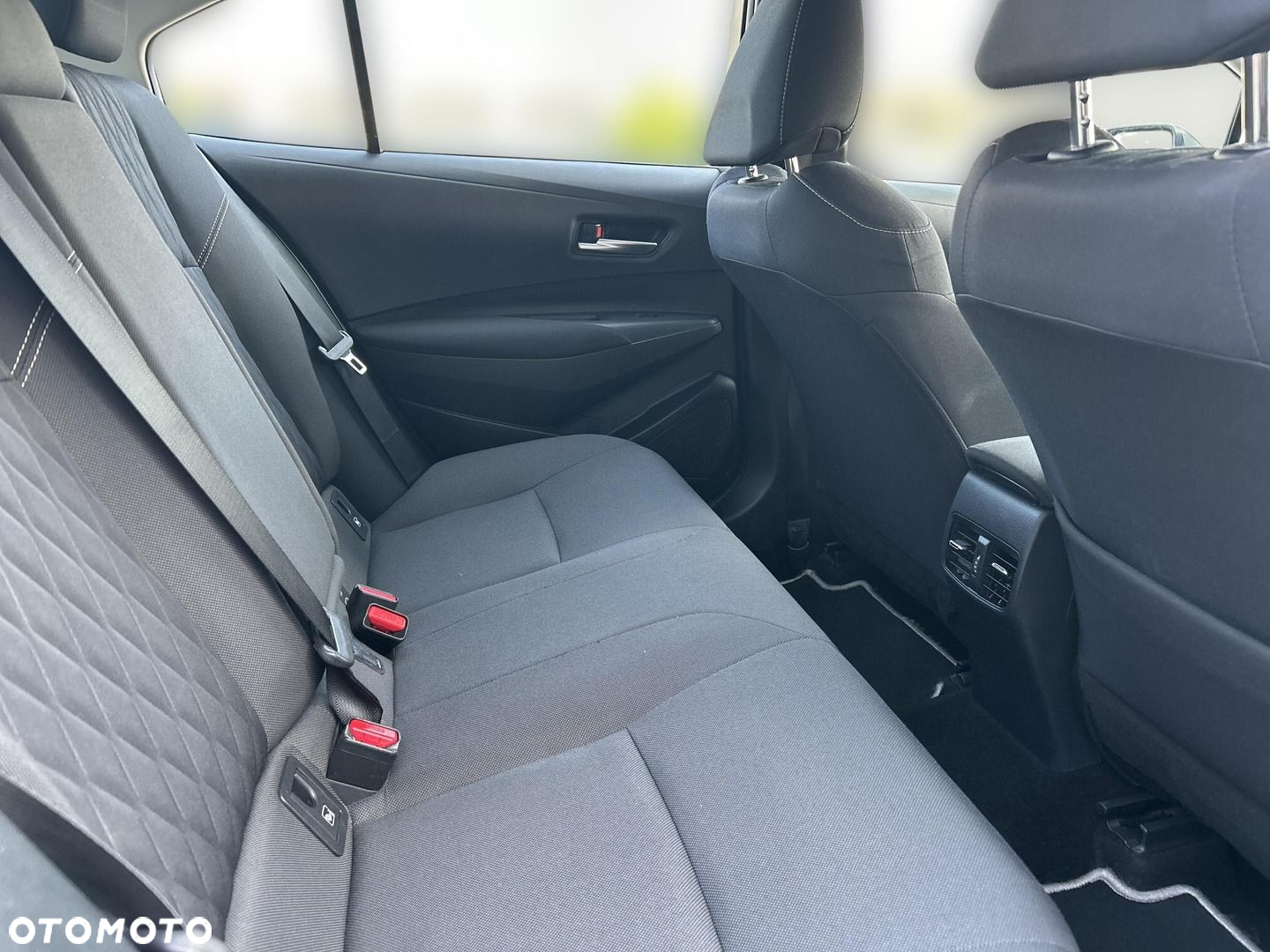 Toyota Corolla - 11