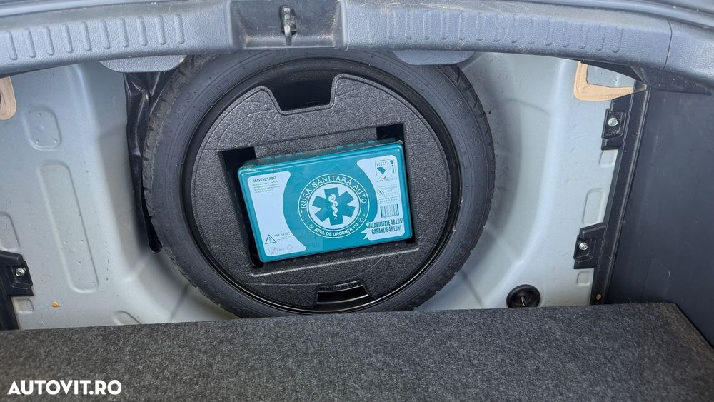 Toyota Yaris - 21