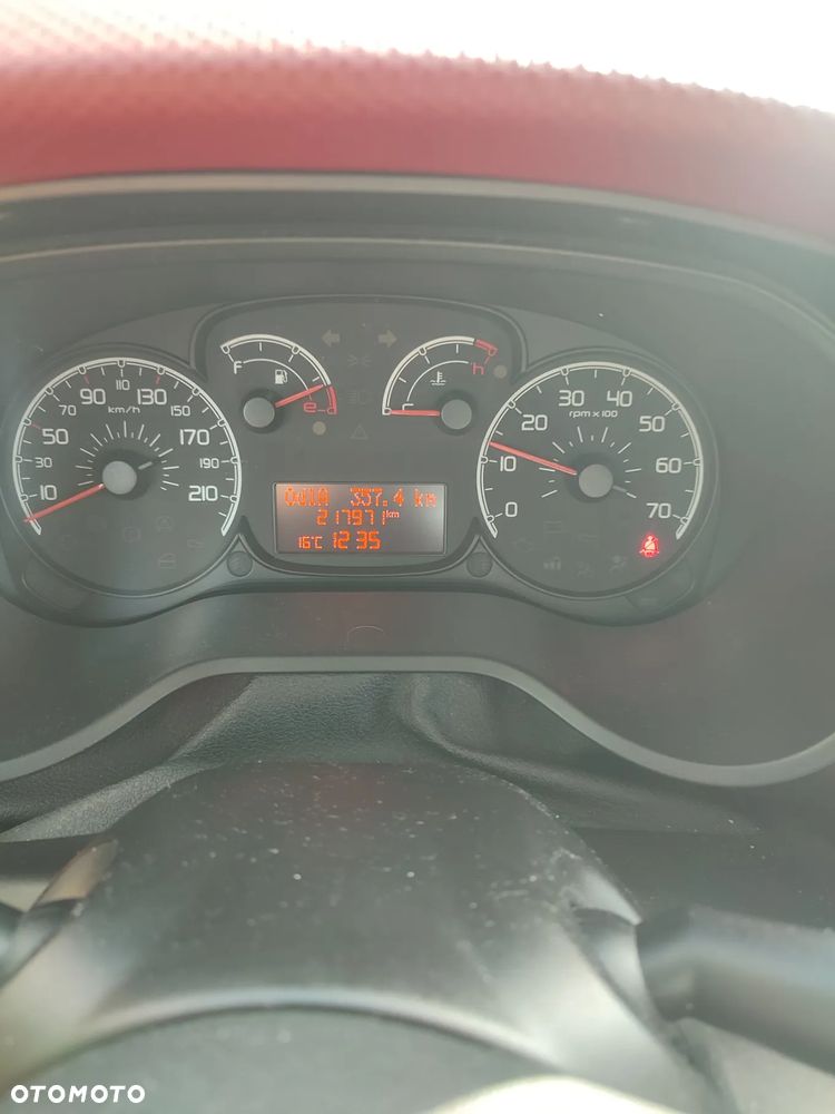 Fiat Doblo 1.4 16V Dynamic - 8