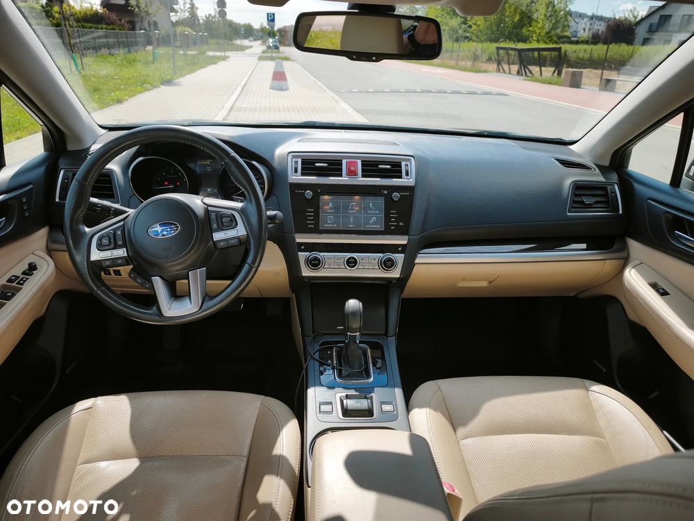 Subaru Legacy - 13