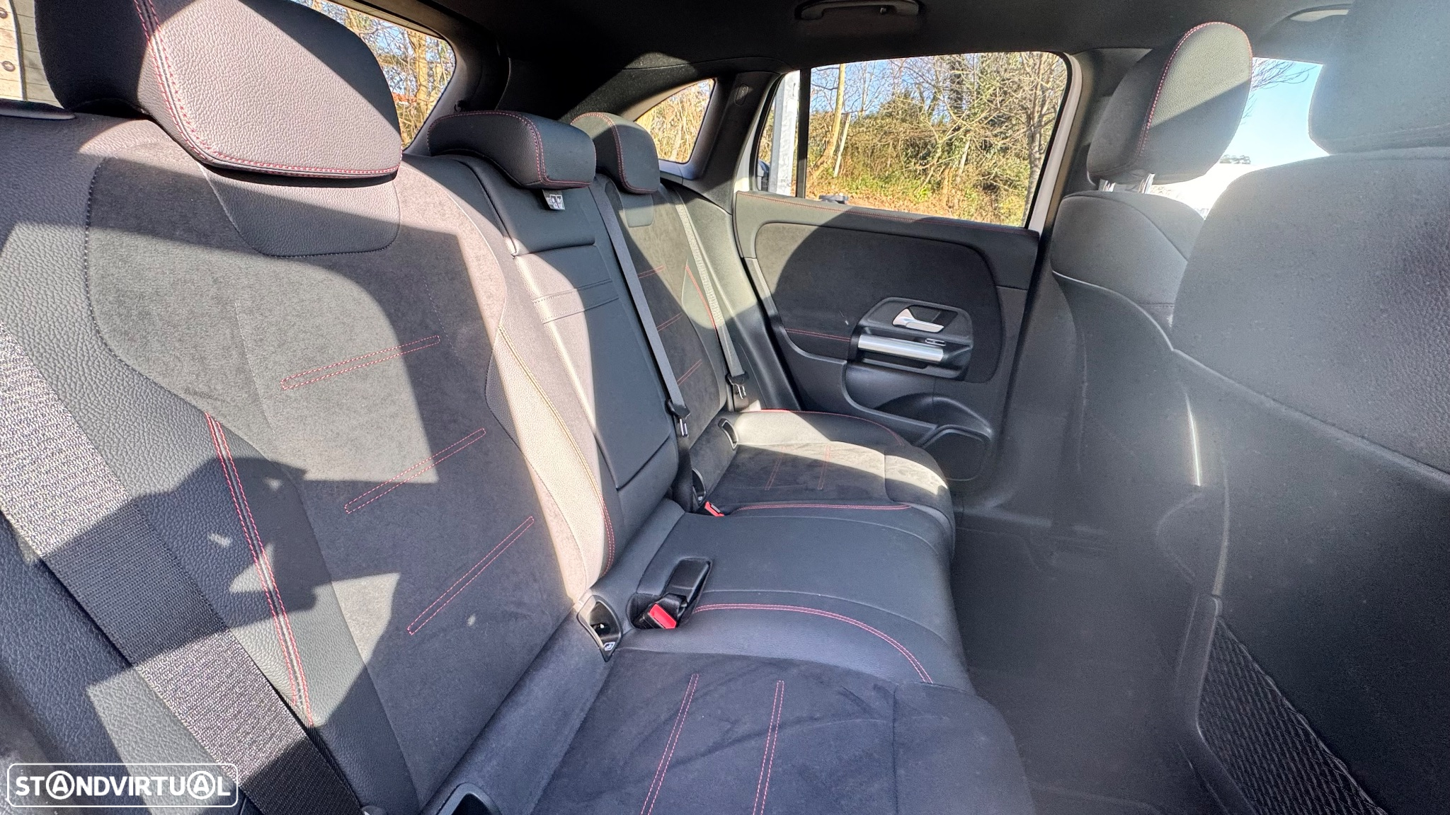 Mercedes-Benz EQA 250+ AMG Line - 12