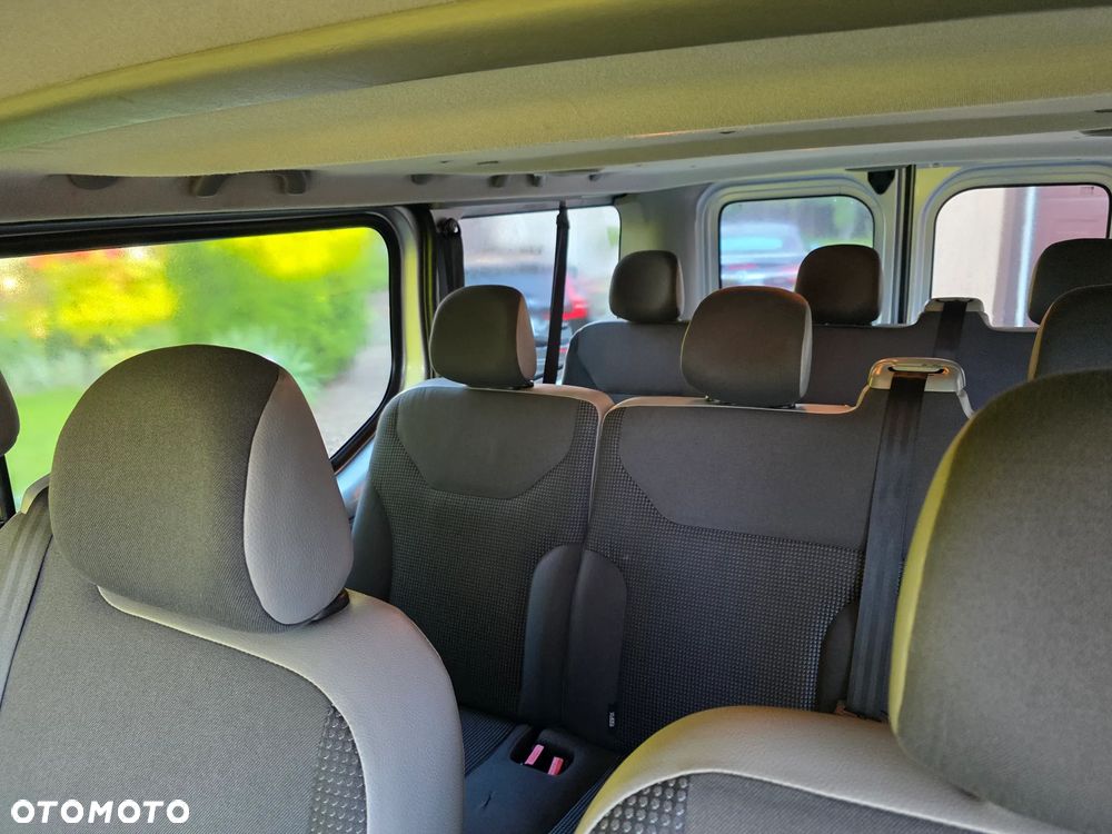 Opel Vivaro L2H1 2.9t - 10